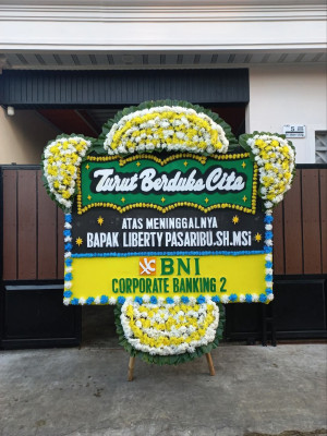Papan Bunga Duka di Bumi Raya